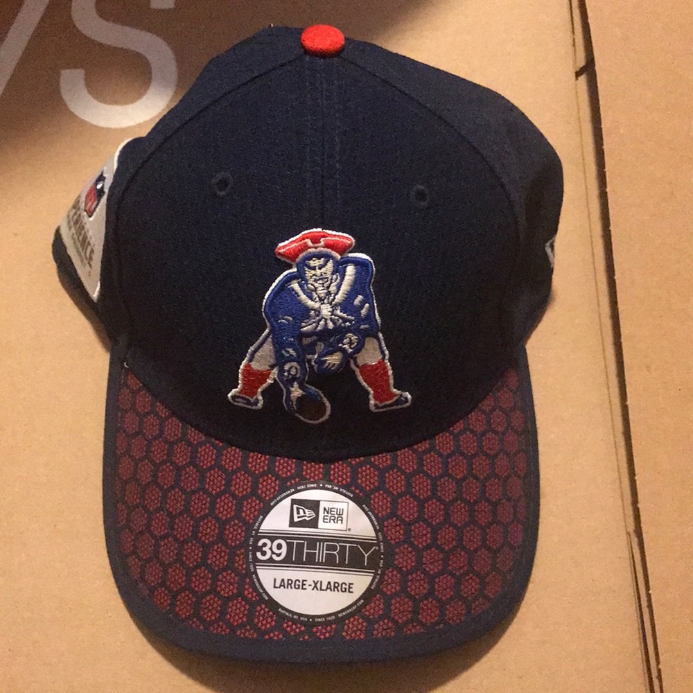 New Era  NFL cap. Large- X-Large